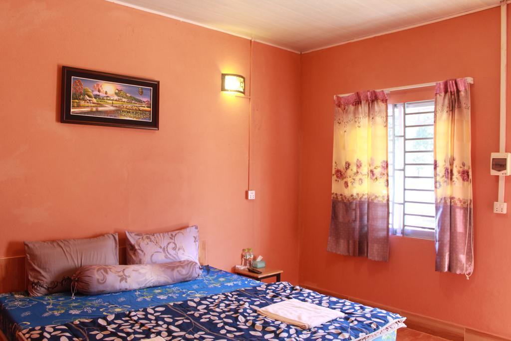Bungalows Chumnor Otres 168 Sihanoukville Exterior photo